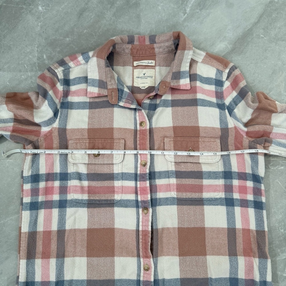 Women’s American Eagle Plaid Flannel Button Down Long Sleeve Shirt Size Medium - Picture 15 of 16